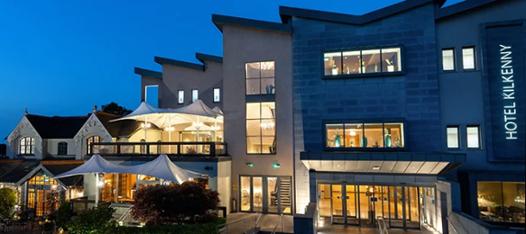 Hotel-Kilkenny-Big-Red-Cloud